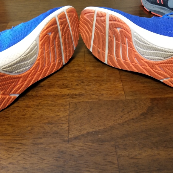 Mens Under Armour Shoes size 8 1/2 - Picture 7 of 7